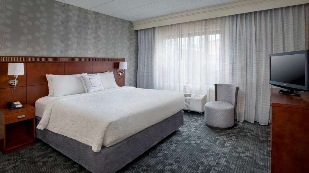 Courtyard by Marriott Boston Foxborough/Mansfield | 35 Foxborough Blvd, Foxborough, MA 02035 | Phone: (508) 543-5222