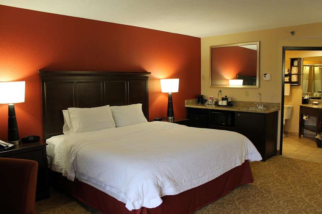 Hampton Inn Gettysburg | 1280 York Rd, Gettysburg, PA 17325, USA | Phone: (717) 338-9121