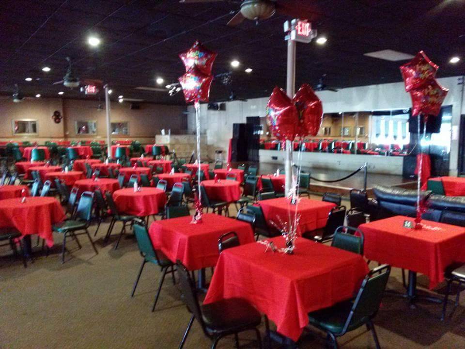 The Signature Club | 9002 Overland Plaza, Overland, MO 63114 | Phone: (314) 222-8966