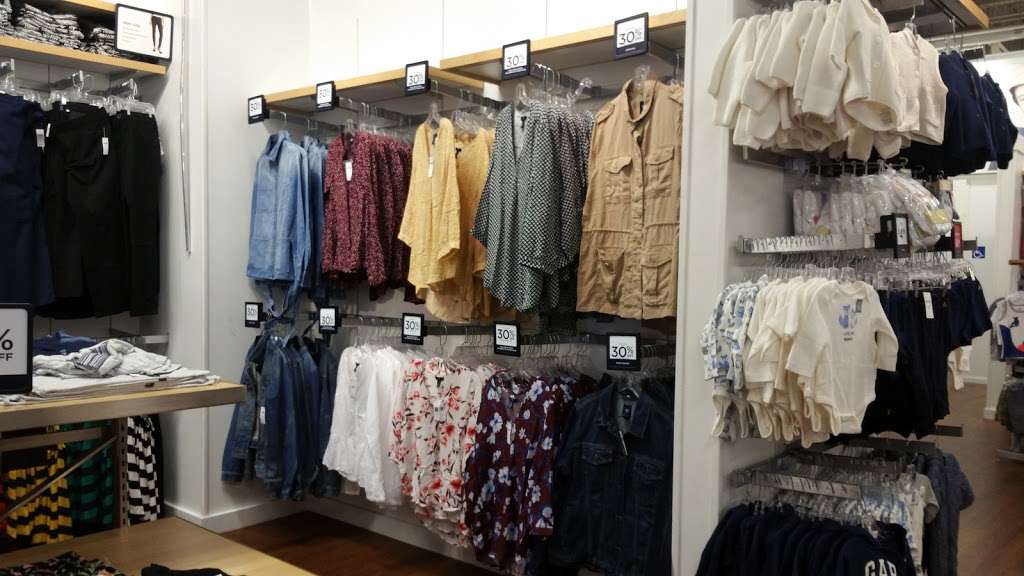 Gap Outlet | 5885 Gulf Fwy, Texas City, TX 77592, USA | Phone: (281) 337-1360