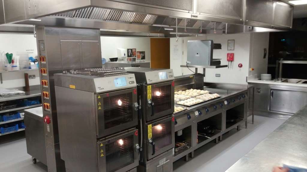 South East Commercial Kitchens Ltd | 449 Kingston Road, Epsom KT19 0BT, UK | Phone: 020 8393 4358