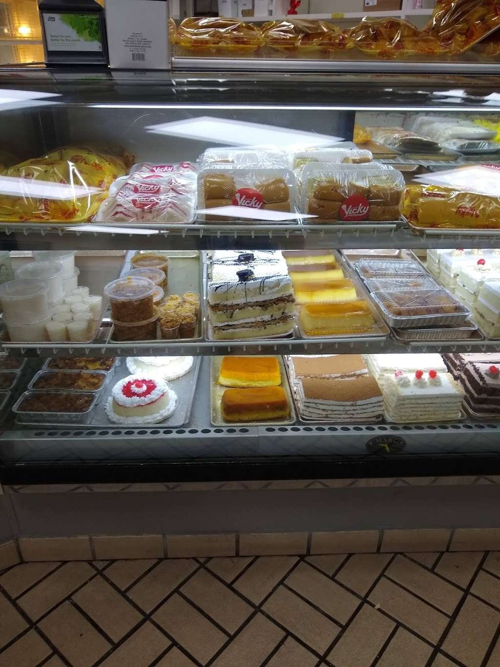 Vicky Bakery | 2885 W 68th St, Hialeah, FL 33018, USA | Phone: (305) 231-3133