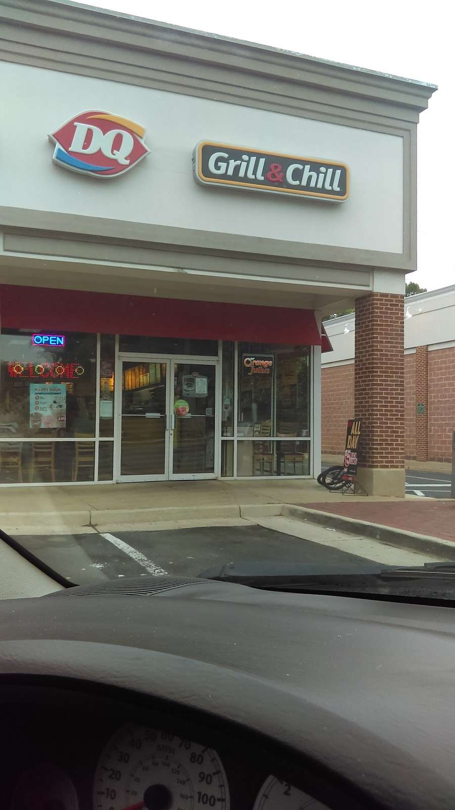 Dairy Queen Grill & Chill | 9011 Silverbrook Rd #101, Fairfax Station, VA 22039, USA | Phone: (703) 495-8840