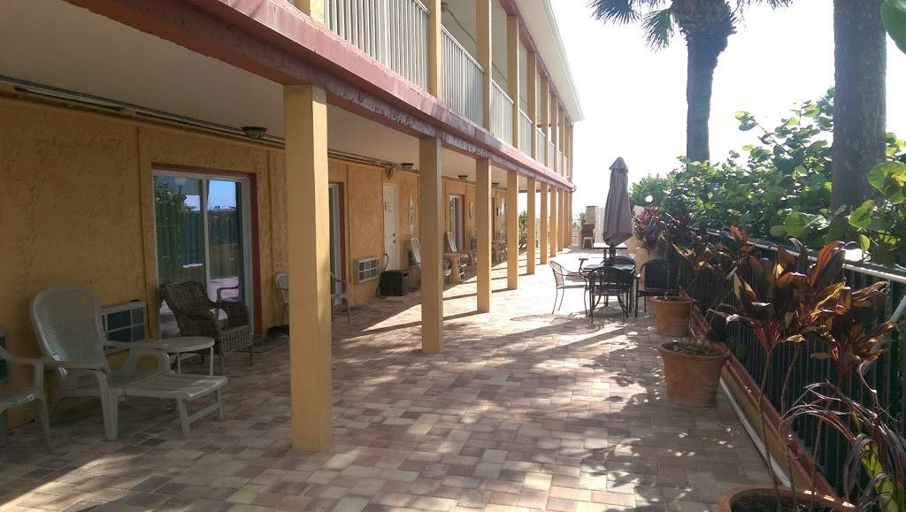 Beach Suites Resort | 14560 Gulf Blvd, Madeira Beach, FL 33708 | Phone: (727) 391-2222