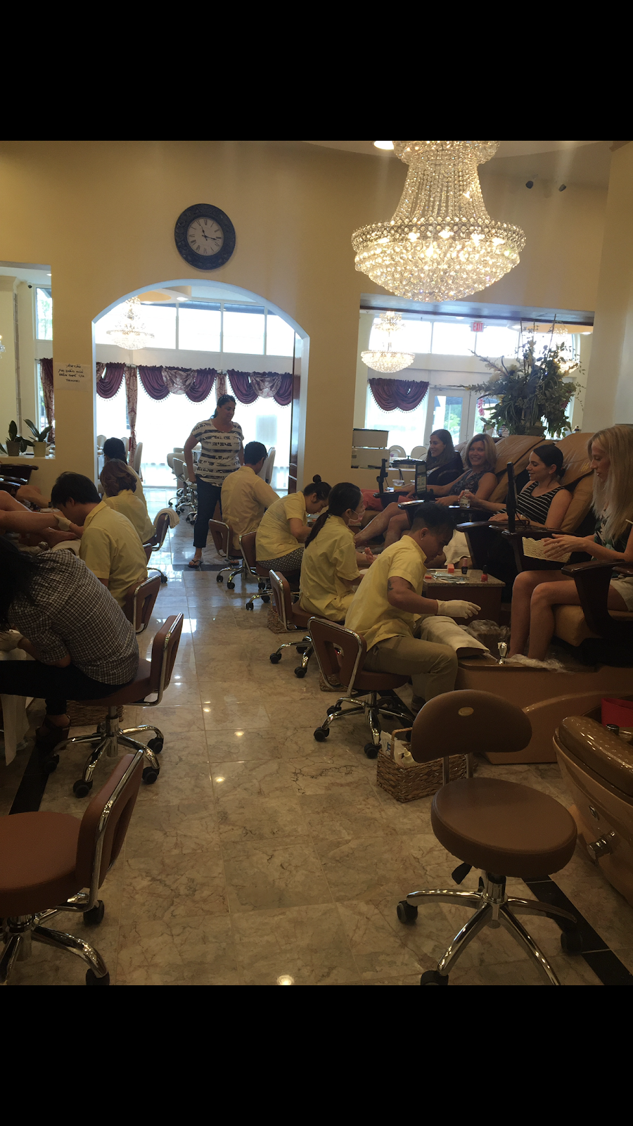 Diamond Nails & Spa | 1229 Parkside Main St, Cary, NC 27519, USA | Phone: (919) 388-8188