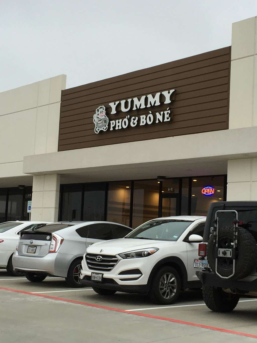 Yummy Pho & Bo Ne | 23119 Colonial Pkwy a11, Katy, TX 77449, USA | Phone: (832) 437-0486