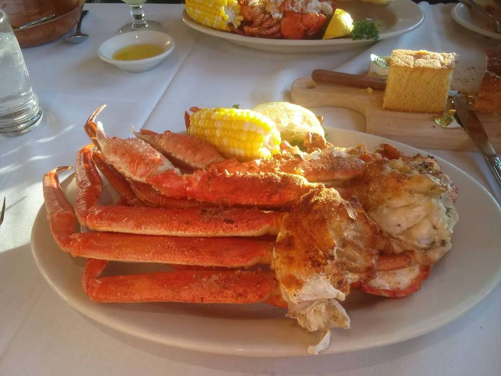 Sea Shore | 591 City Island Ave, Bronx, NY 10464, USA | Phone: (718) 885-0300