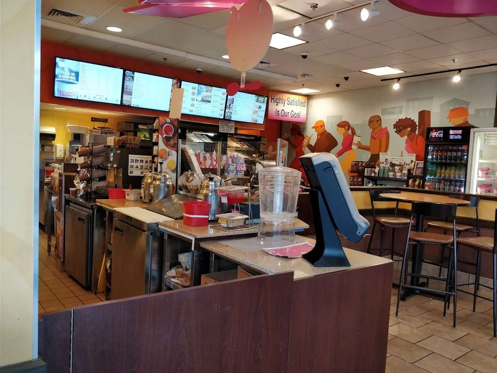 Dunkin Donuts | 1301 N Wolf Rd, Mt Prospect, IL 60056, USA | Phone: (847) 803-3800