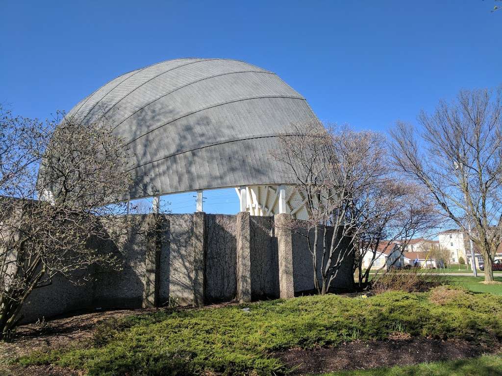 Pennoyer Park Band Shell | Kennedy Dr, Kenosha, WI 53140