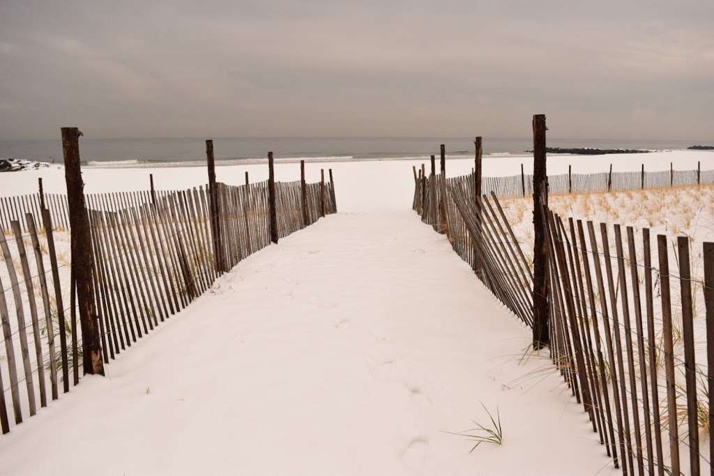 Beach 59th St Playground | 6006 Beach Front Rd, Arverne, NY 11692 | Phone: (718) 318-4000