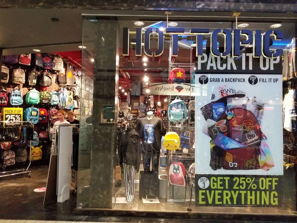 Hot Topic | 7900 Governor Ritchie Hwy C117, Glen Burnie, MD 21061 | Phone: (410) 761-6618