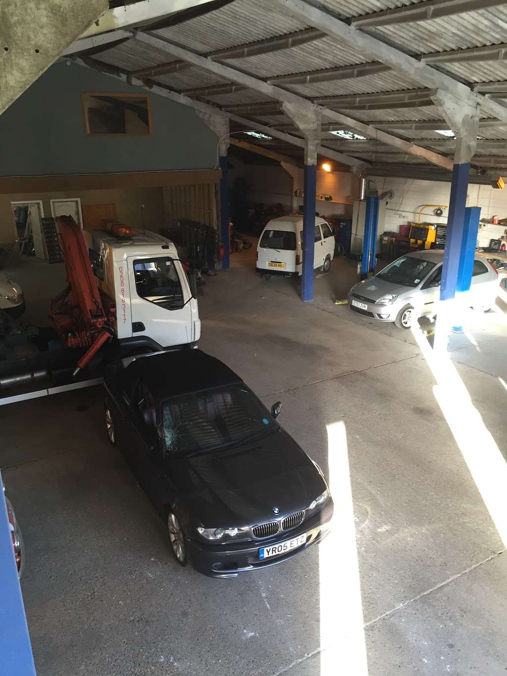 Vehicle Repair and Recovery Centre | Vehicle Repair & Recovery, Fanhams hall Rd, Ware SG12 7SD, UK | Phone: 020 8819 3117