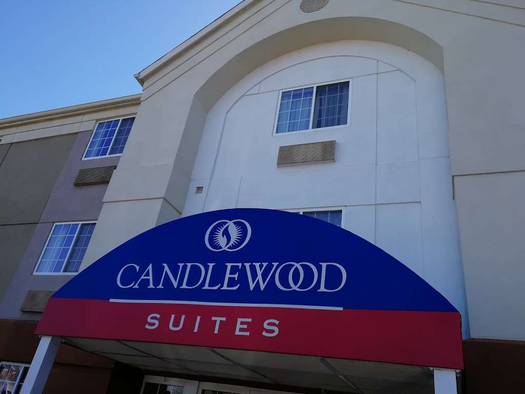 Candlewood Suites Somerset | 41 Worlds Fair Dr, Somerset, NJ 08873 | Phone: (732) 748-1400