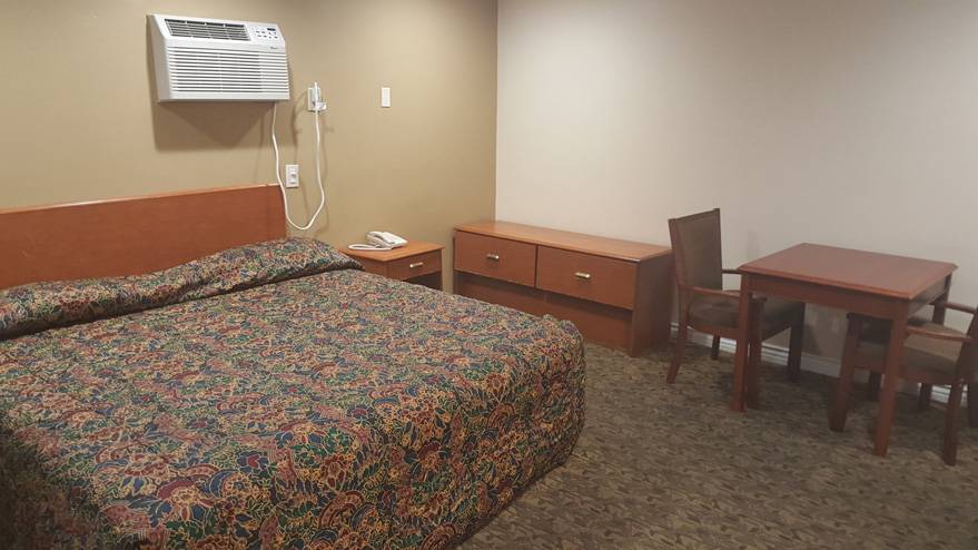 Driftwood Motel | 1472 N Mt Vernon Ave, Colton, CA 92324, USA | Phone: (909) 825-5460