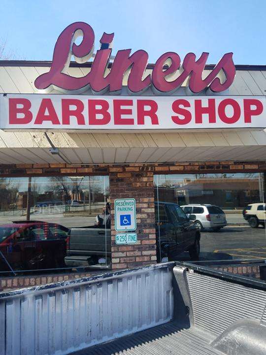 Liners Barber Shop | 16142 S Cicero Ave, Oak Forest, IL 60452 | Phone: (708) 261-8808
