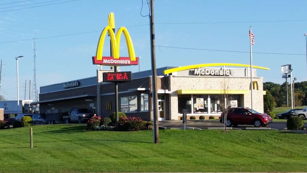 McDonalds | 1033 N Main St, Cloverdale, IN 46120, USA | Phone: (765) 795-3332