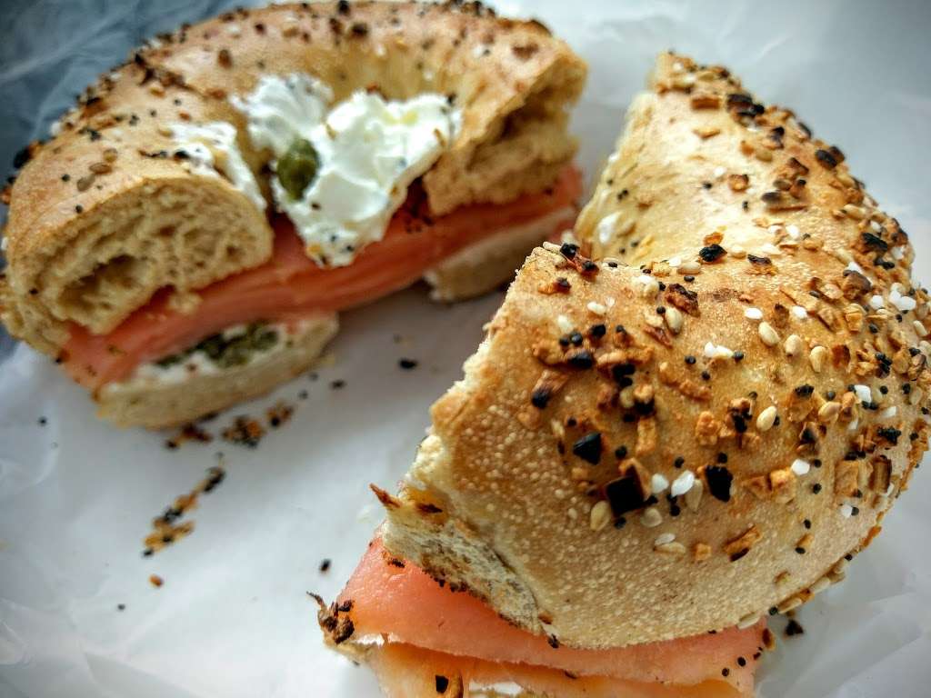 Paulis Deli | 205 Main St, Norwalk, CT 06851, USA | Phone: (203) 840-0550