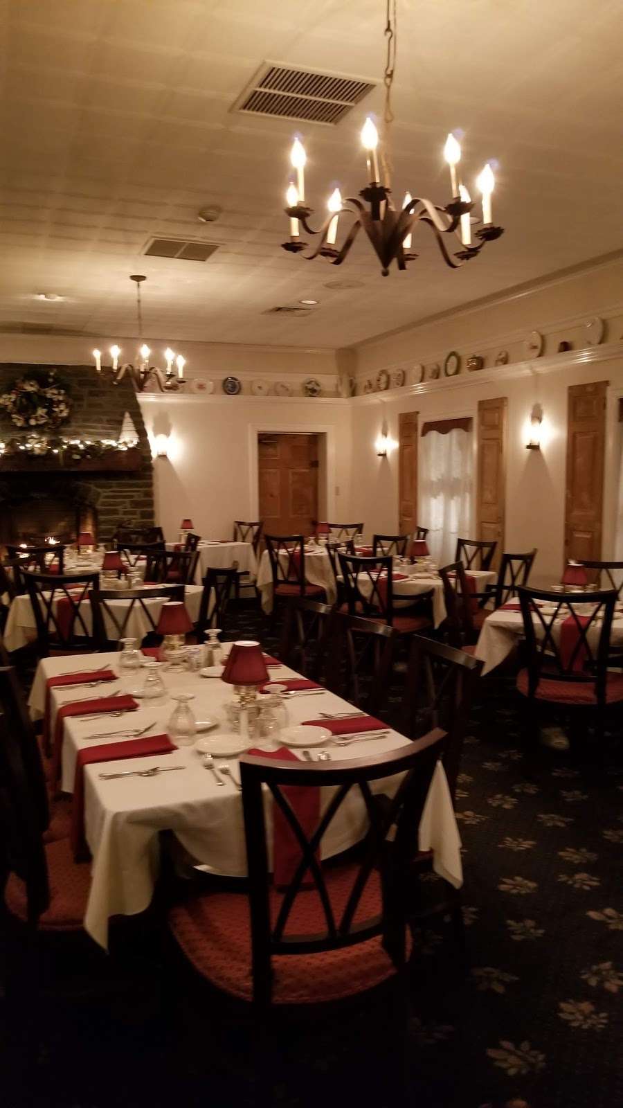 Revere Tavern | 3063 Lincoln Hwy, Paradise, PA 17562 | Phone: (717) 687-8601