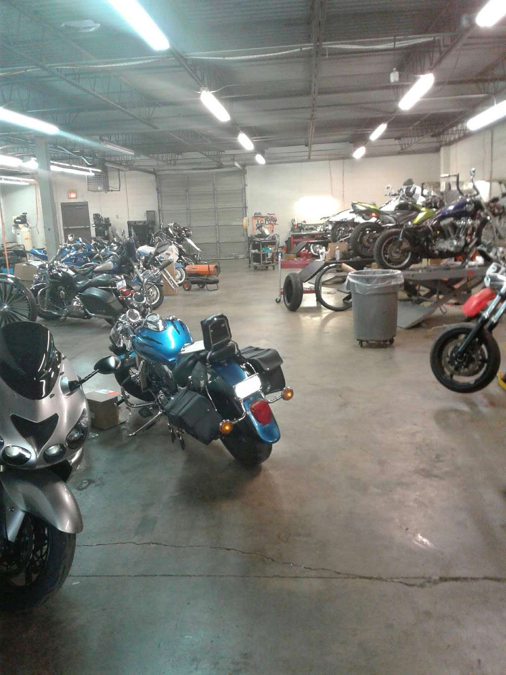 Royal Motorcycle Shop | 2513 Allen Rd S, Charlotte, NC 28269, USA | Phone: (704) 921-3190