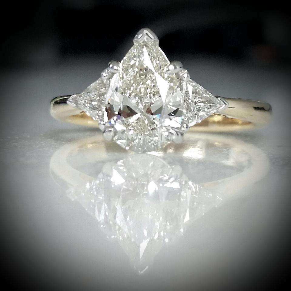 Bowen Arrow Diamonds and Design | Chicago, IL 60613, USA | Phone: (402) 630-2056