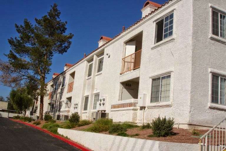 Sea Fox Apartments | 4409 Spencer St, Las Vegas, NV 89119 | Phone: (702) 981-1004