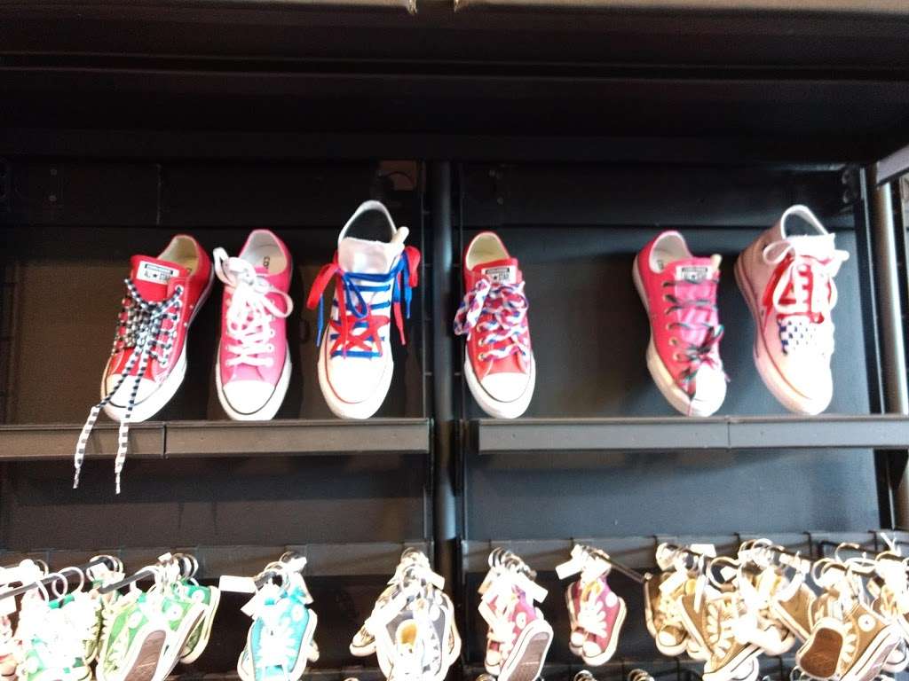 converse at tanger