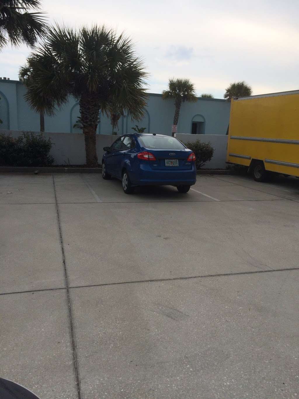Off Beach Parking | 2608S S Atlantic Ave, Daytona Beach Shores, FL 32118