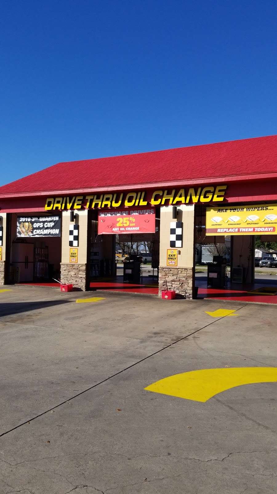 Quicker Sticker & Lube | 114 W Baker Rd, Baytown, TX 77521, USA | Phone: (281) 837-9777