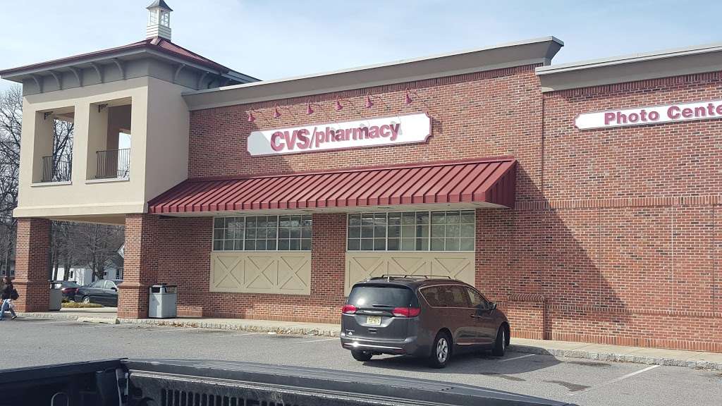 CVS | 700 Broad St, Riverton, NJ 08077, USA | Phone: (856) 829-1187