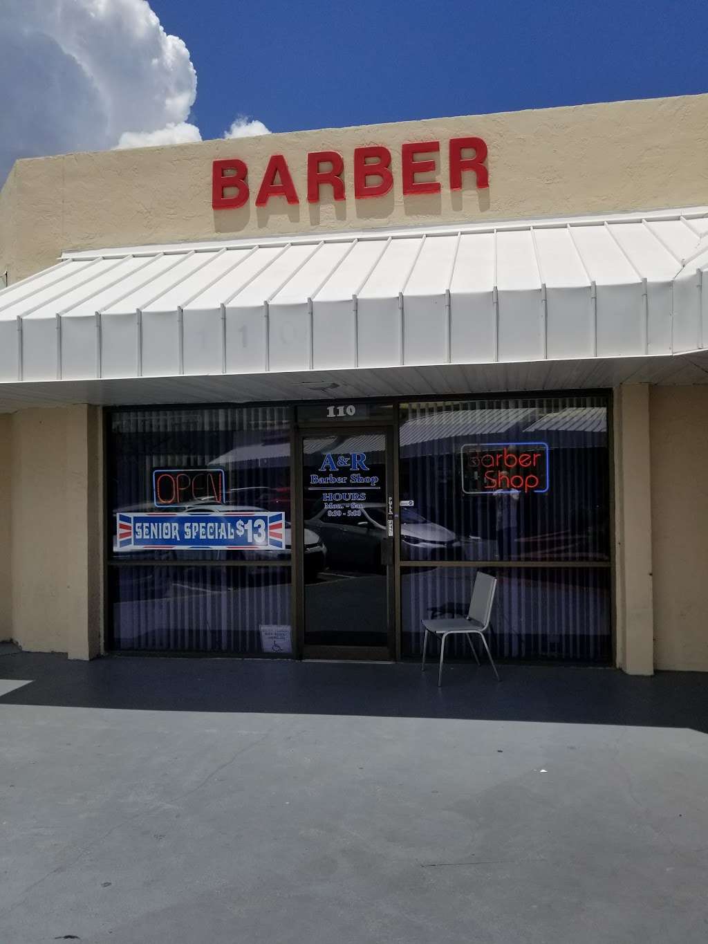 A & R Barber Shop | 10114 S Military Trail # 110, Boynton Beach, FL 33436, USA | Phone: (561) 369-7788