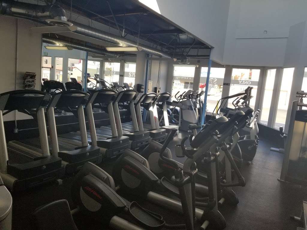 Built Gymnasium, El Porto | 4005 Highland Ave, Manhattan Beach, CA 90266 | Phone: (310) 545-4005