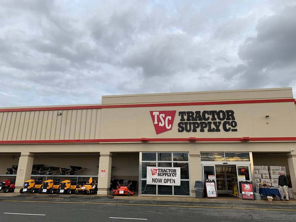 Tractor Supply Co. | 1011 Bethania-Rural Hall Rd, Rural Hall, NC 27045, USA | Phone: (336) 969-0482