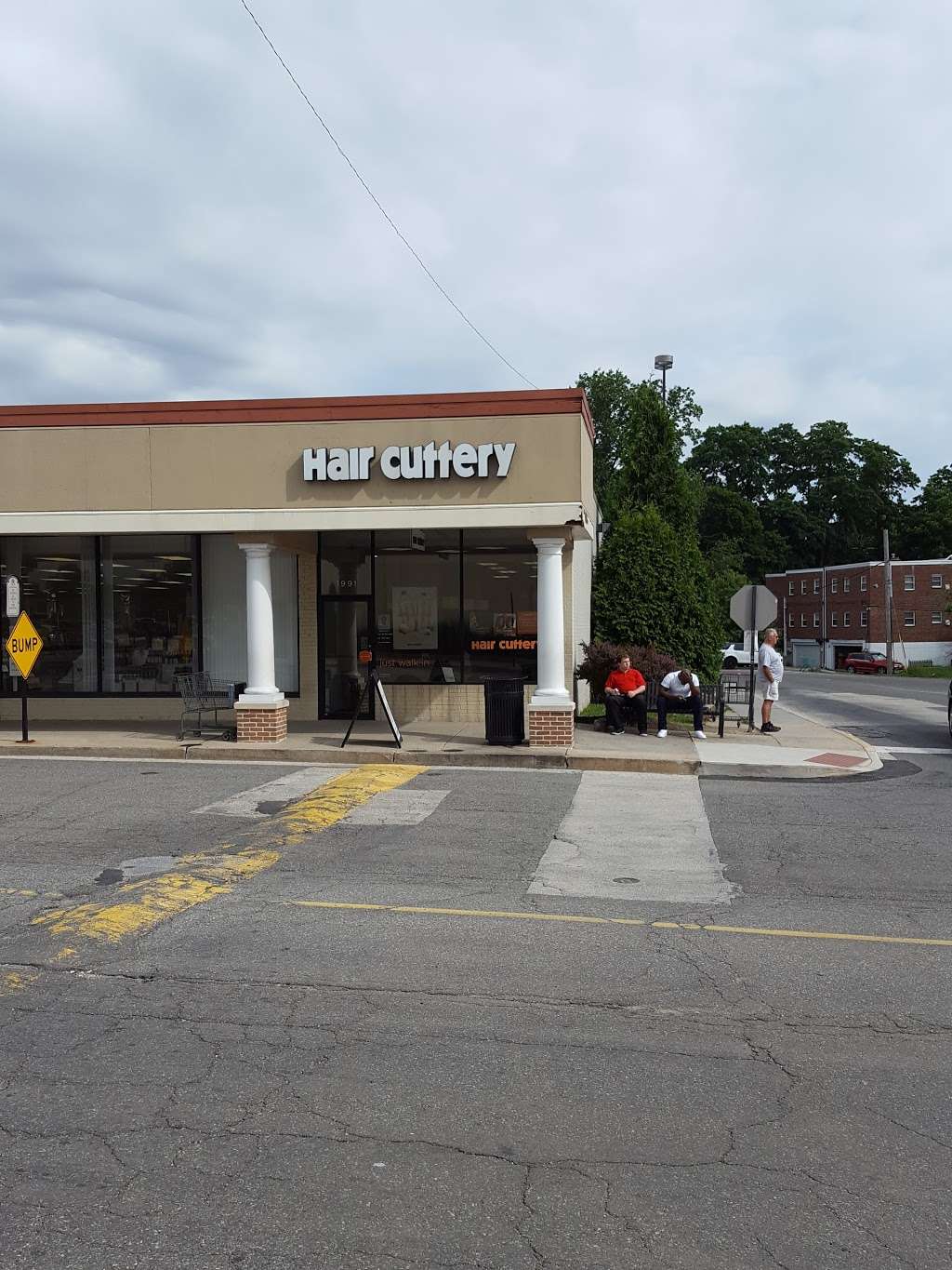 Hair Cuttery | 1991 Sproul Rd Suite 35, Broomall, PA 19008, USA | Phone: (610) 353-9912