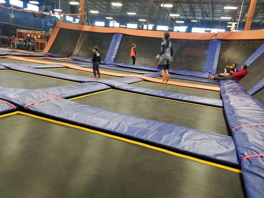 Sky Zone Trampoline Park | 1001 New Hampshire Ave, Lakewood Township, NJ 08701, USA | Phone: (609) 398-4759