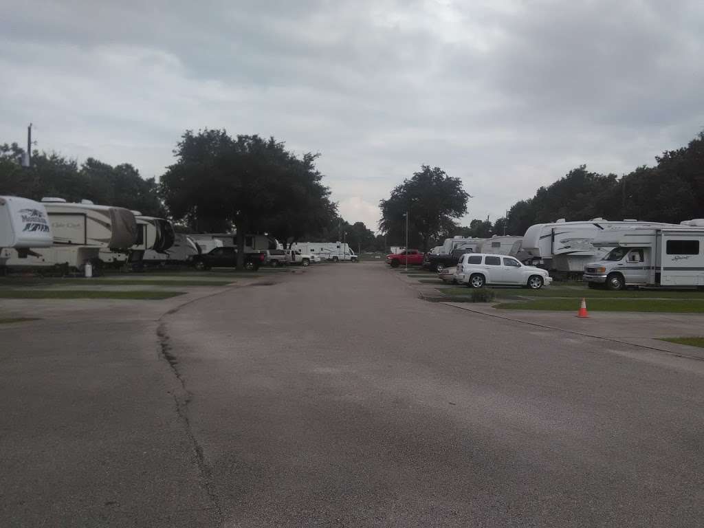 Casa RV Park | 1103 Bob Smith Rd, Baytown, TX 77521, USA | Phone: (281) 420-0559