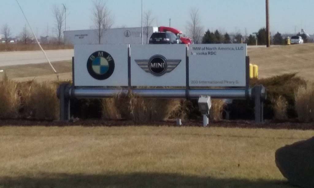 BMW of North America | Photo 7 of 10 | Address: 200 International Pkwy, Minooka, IL 60447, USA | Phone: (815) 290-7000