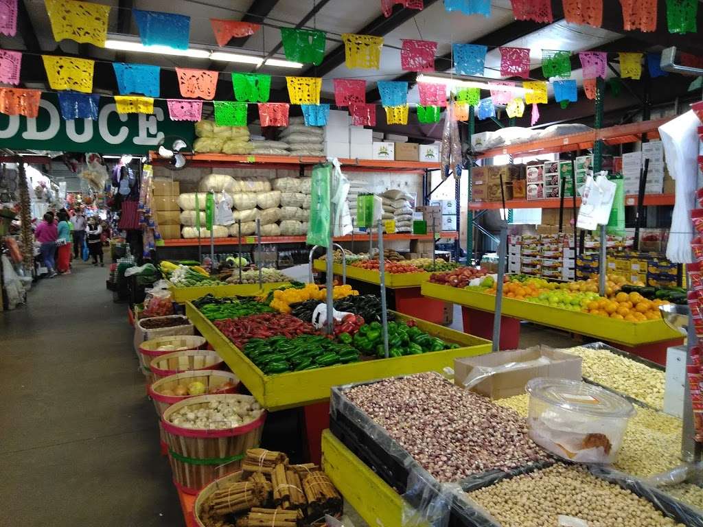 The Houston Farmers Market | 2520 Airline Dr, Houston, TX 77009, USA | Phone: (713) 862-8866