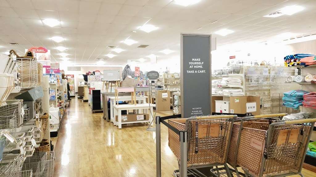 HomeGoods | 1700 Fruitville Pike, Lancaster, PA 17601, USA | Phone: (717) 392-2710