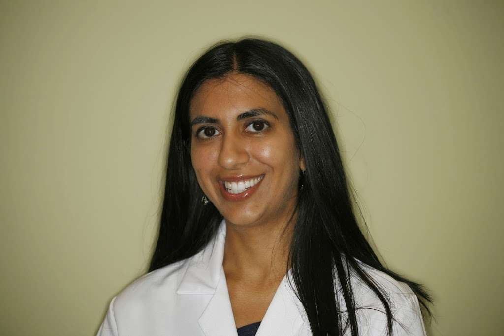 Fatimah Aslam DDS | 3258 Cherryville Rd, Northampton, PA 18067 | Phone: (610) 262-1556