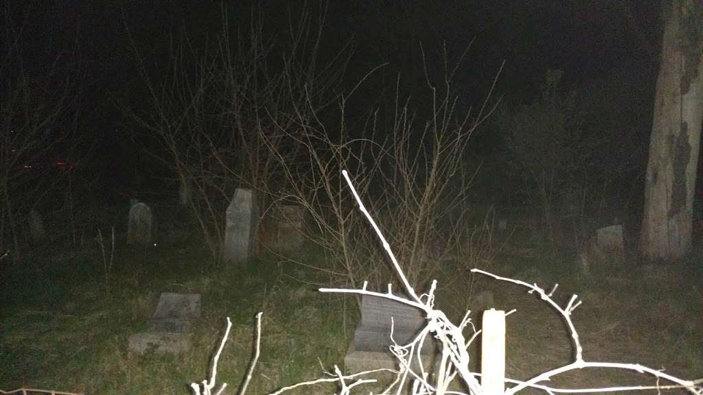 Lost Cemetary | 1522 Bob F Griffin Rd, Cameron, MO 64429