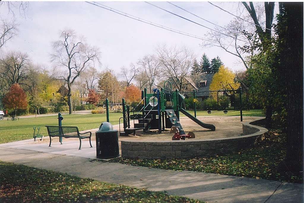 Glencoe Park | 156 Glenwood Ave, Glencoe, IL 60022, USA | Phone: (847) 501-2040