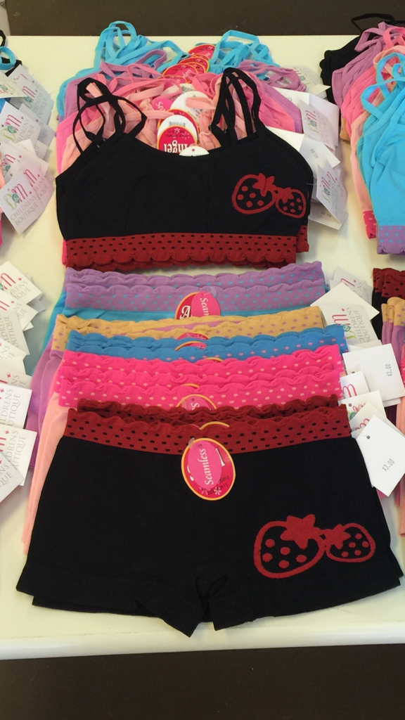 D&M Childrens Boutique | 55 S Gibson Rd #109, Henderson, NV 89012, USA | Phone: (402) 639-7774