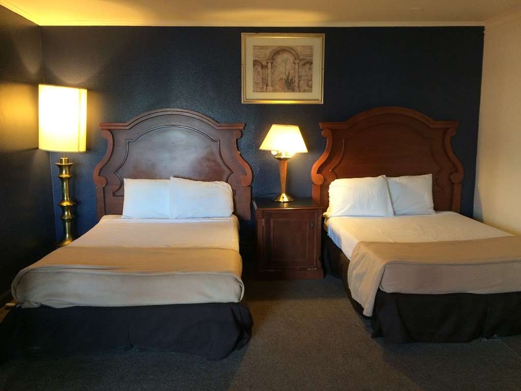 Sunset Inn 2 | 1400 Absecon Blvd, Atlantic City, NJ 08401, USA | Phone: (609) 246-7333