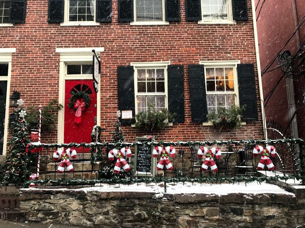 Jingle Bells | 12 Race St, Jim Thorpe, PA 18229, USA | Phone: (570) 413-4741