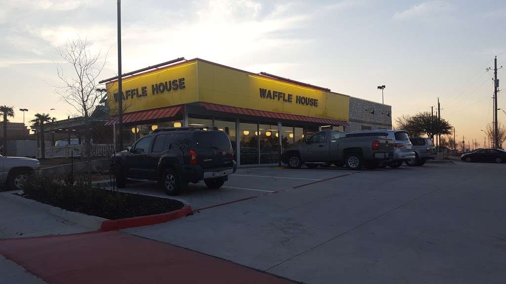 Waffle House | 5020 TX-78, Sachse, TX 75048, USA | Phone: (469) 642-9162