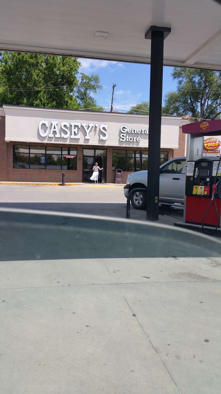 Caseys General Store | 1629 Main St, Atchison, KS 66002, USA | Phone: (913) 367-3355