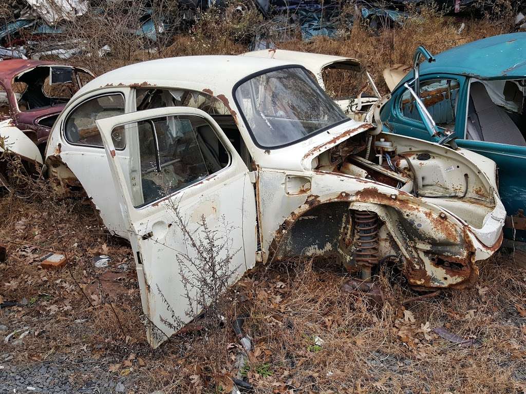 EZ Pull & Save Auto Parts, 2401 Summer Valley Rd, New Ringgold, PA