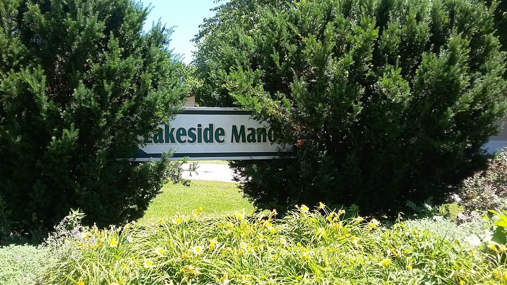 Lakeside Manor Manufactured Home Community | 196 McClung Rd, La Porte, IN 46350, USA | Phone: (219) 362-3956