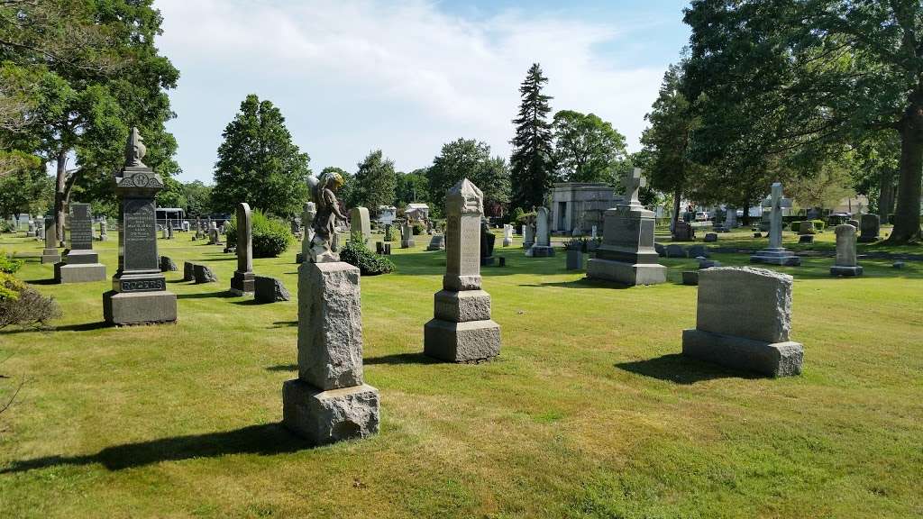 St Patrick Cemetery | 225 Brentwood Rd, Bay Shore, NY 11706, USA | Phone: (631) 666-0805