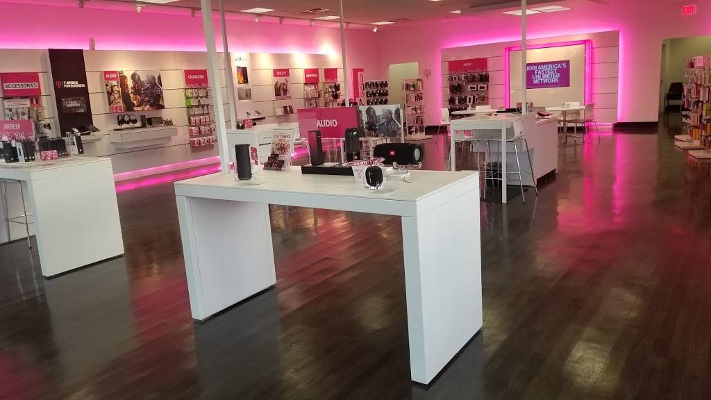 T-Mobile | 3910 Flat Shoals Pkwy #110, Decatur, GA 30034, USA | Phone: (404) 328-1062